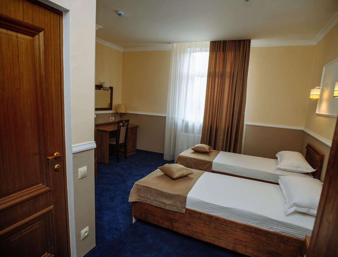 Astoria Hotel Chisinau Bagian luar foto